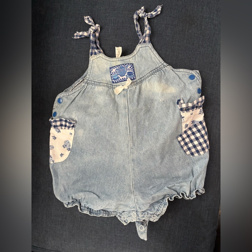 Celebrity Kids vintage tea for two romper 6-9M